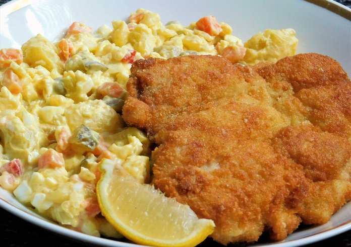 0a661b185619e2a15d5e4f9027f2b38f-facebook