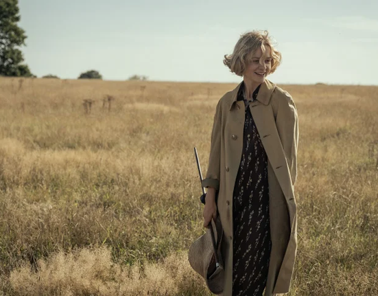Carey Mulligan ve filmu Vykopávky (2021)