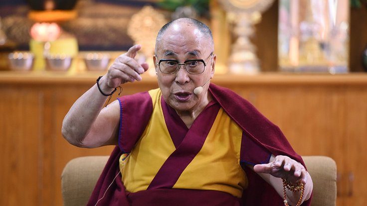 1280px-Dalai_Lama_-i---i-_(24571573588)