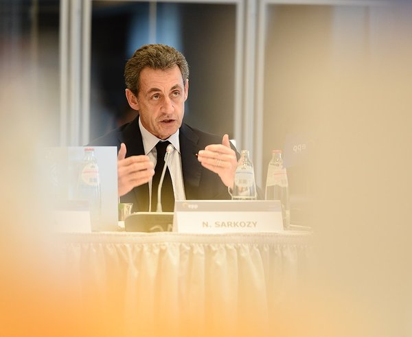 1280px-EPP_Summit,_Brussels,_February_2016_(24991444402)