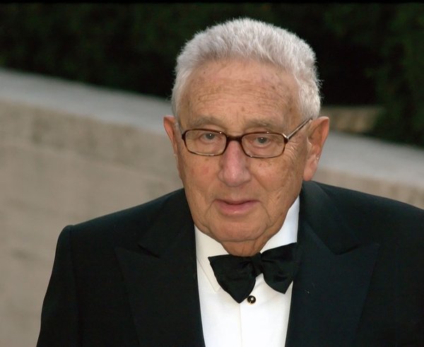 1280px-Henry_Kissinger_3_Shankbone_Metropolitan_Opera_2009