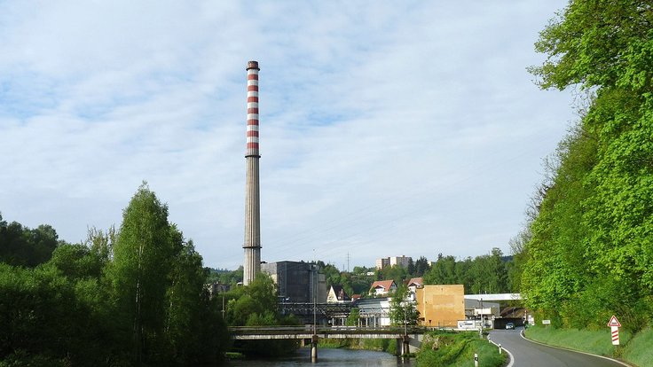 1280px-Větřní,_papírny_01