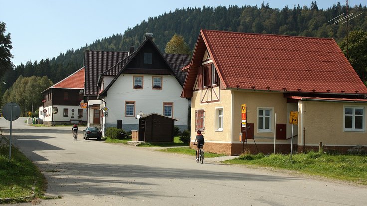 1920px-Borová_Lada,_post_office