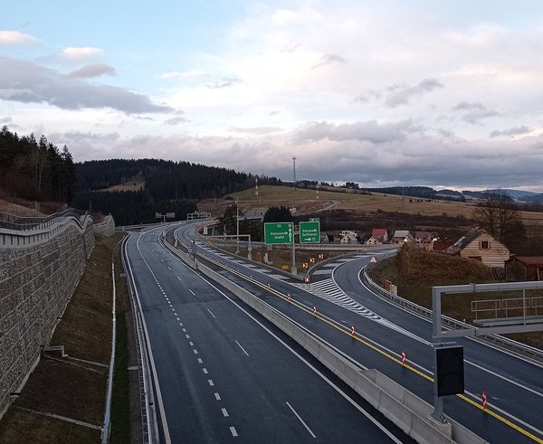 1920px-D3_-_križovatka_Svrčinovec