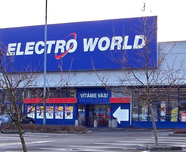 1920px-Všebořice,_Elektro_World_(cropped)