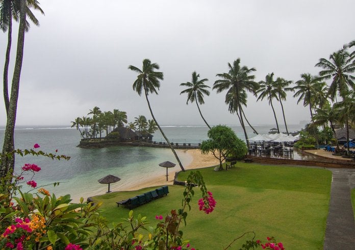 Warwick_Fiji_Resort_&_Spa_-_Hotel_grounds