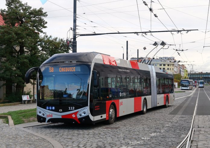 Trolejbus na pražské lince 58
