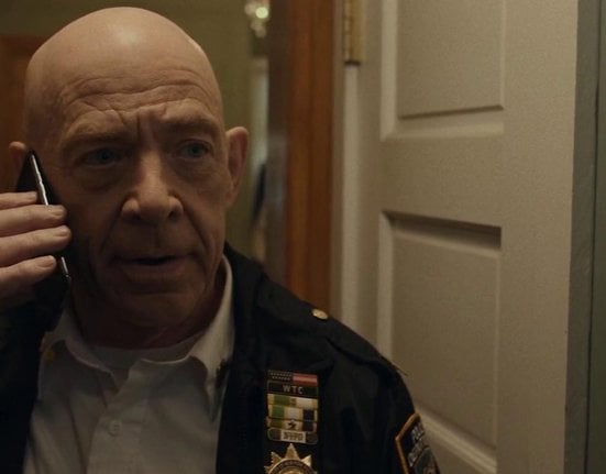 J.K. Simmons ve filmu 21 mostů (2019)