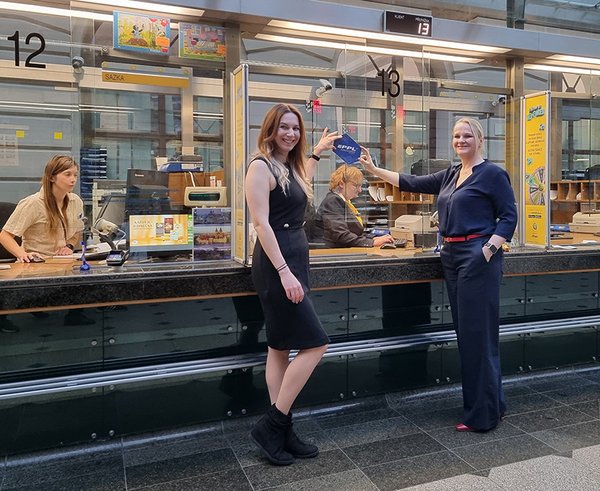 Zleva Michaela Machovcová PPL a Martina Ivanová ČP