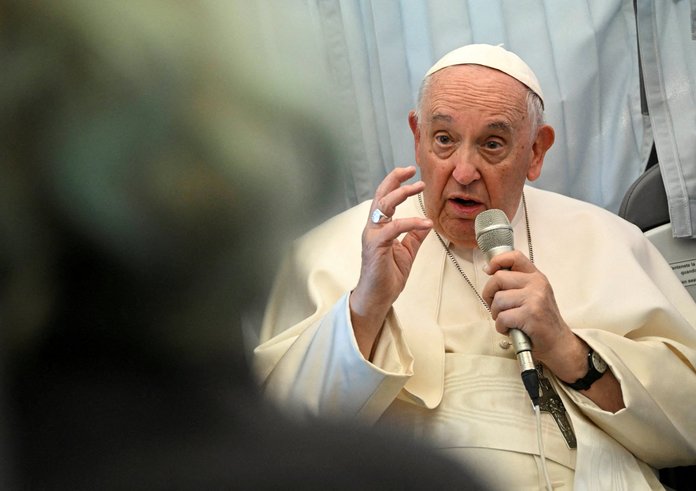 Papež František intenzivně usiluje o mír na Ukrajině