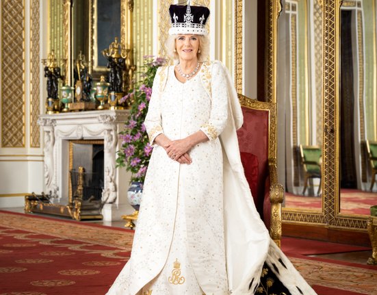 Oficiální portrét britské královny Camilly.