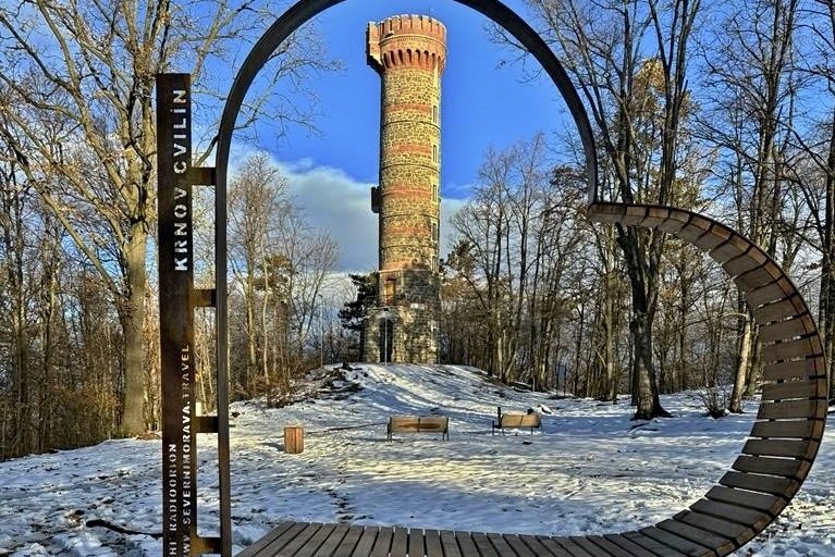 Fotopoint před rozhlednou Cvilín