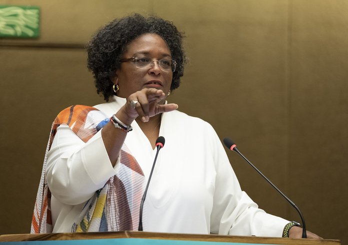 Mia Mottley je premiérkou Barbadosu již šestým rokem.