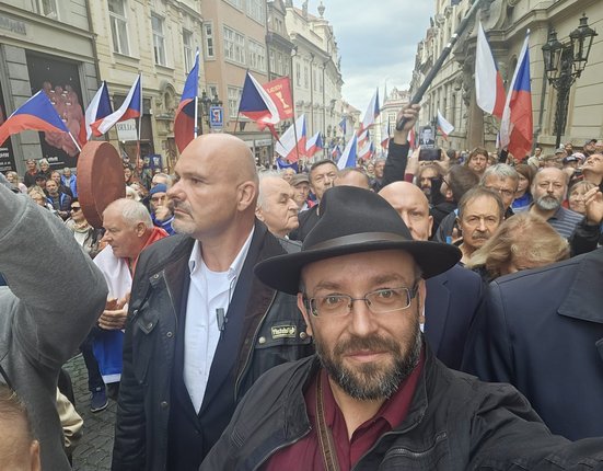 556123133_792083620260050_5537288017345799593_n