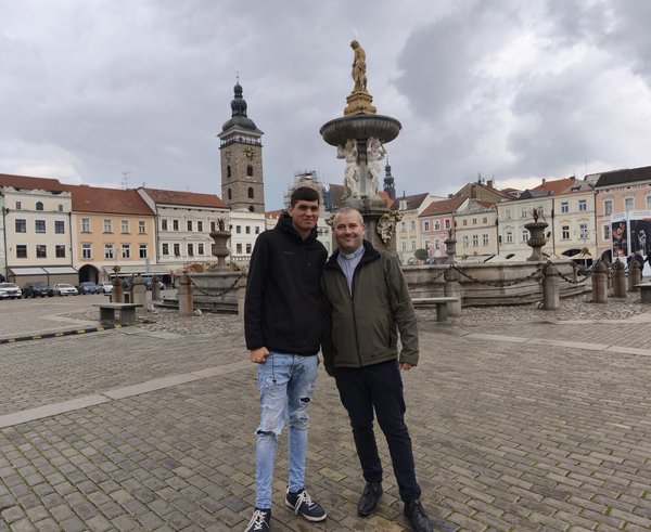 557670956_122106900675005705_8774110344191397660_n