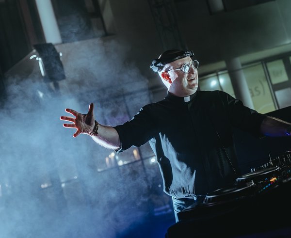 565043980_18288712774276609_6221758921431545440_n