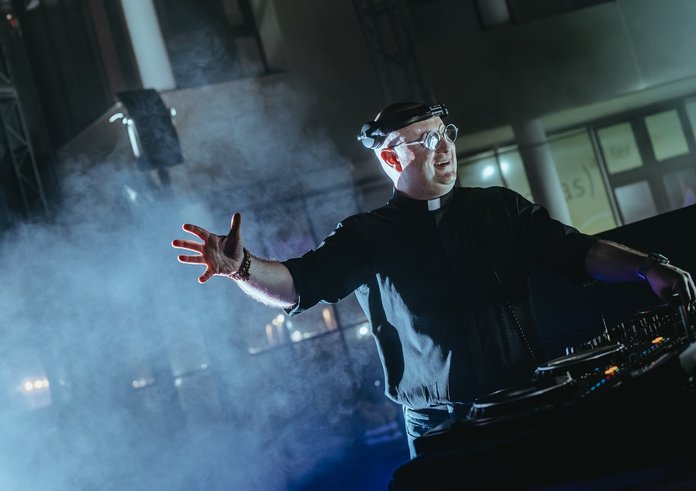 565043980_18288712774276609_6221758921431545440_n