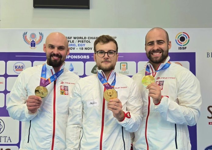 Týmový mistři světa na velkorážní pušce.