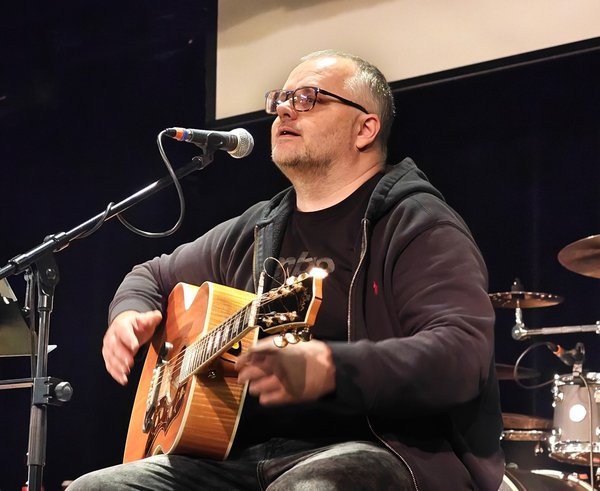 592571425_844209725196784_5954500813697555000_n