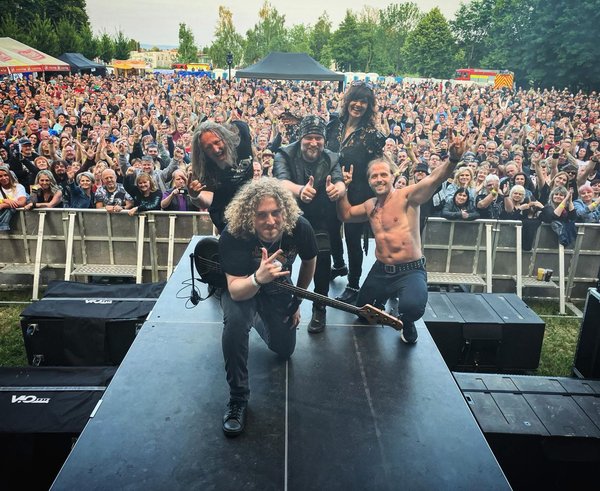 594942900_1405603087599513_7912241991880003417_n