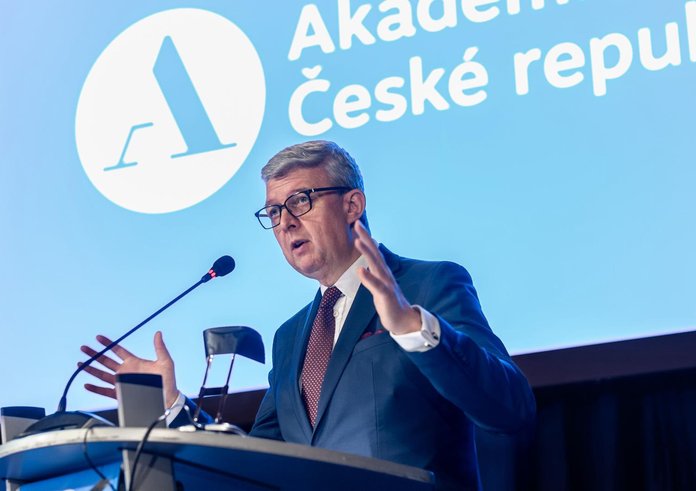 596224765_1528749361531996_2839052466809781852_n