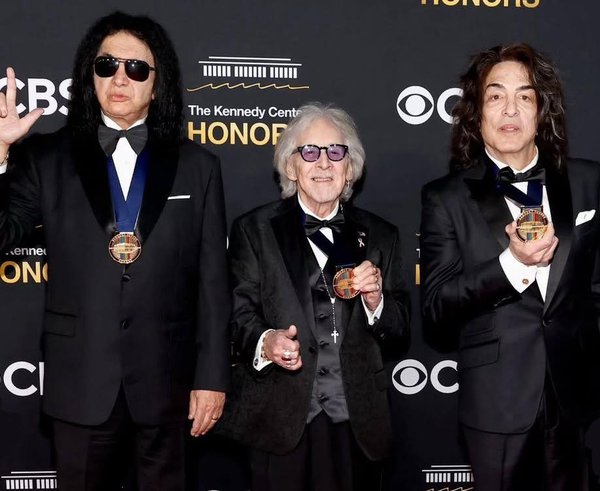 597813503_10163996880221215_9184062824396397698_n