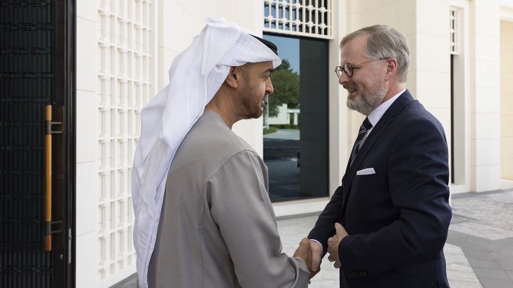 Petr Fiala s prezidentem Spojených arabských emirátů Muhammadem bin Zájid Sultán Nahjánem.