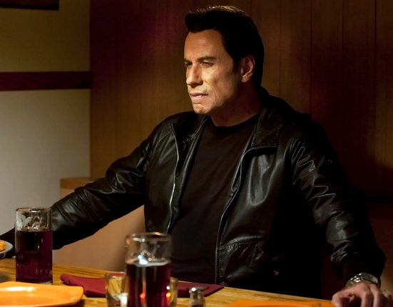 John Travolta ve filmu Špatný krok (2015)