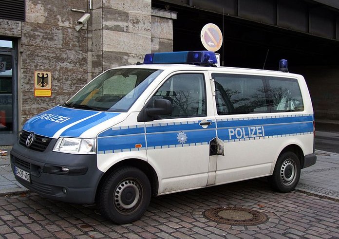 797px-Bundespolizei_Berlin_-_VW_T5
