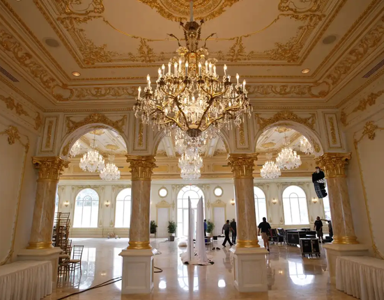 85468702007-011405-acc-trump-ballroom-2