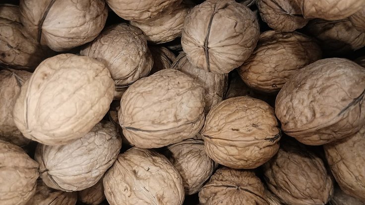 AMERICAN_WHOLE_WALNUT