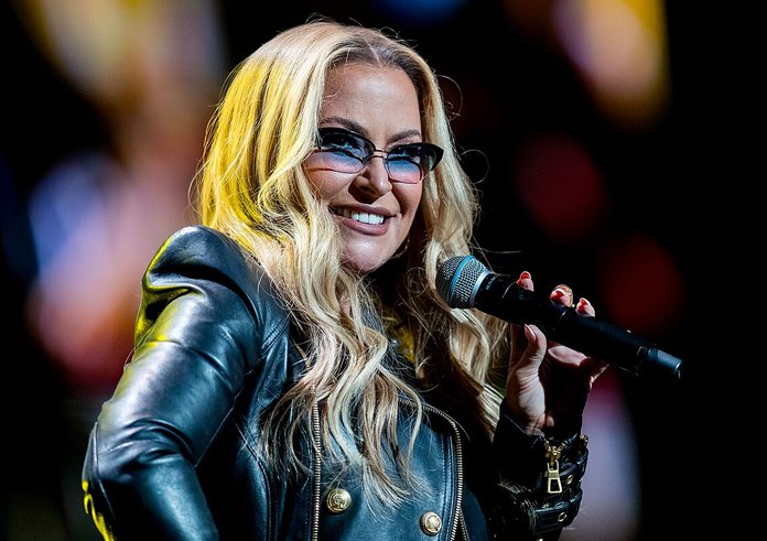 Anastacia_-_2023335220042_2023-12-01_Night_of_the_Proms_-_Sven_-_1D_X_MK_II_-_1843_-_B70I5321