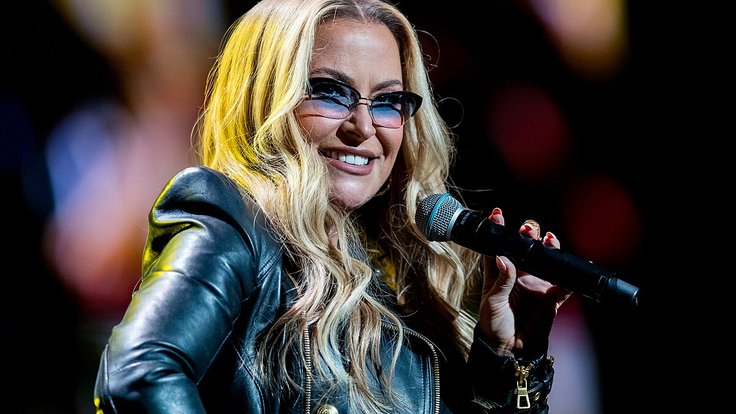 Anastacia_-_2023335220042_2023-12-01_Night_of_the_Proms_-_Sven_-_1D_X_MK_II_-_1843_-_B70I5321