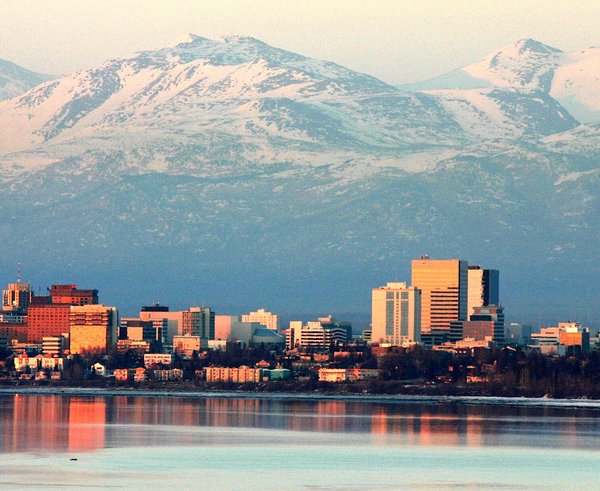 Anchorage_on_an_April_evening