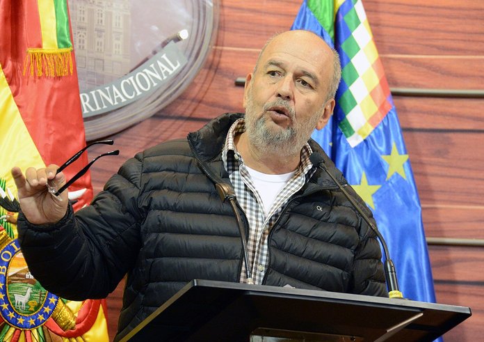 Arturo_Murillo_at_a_press_conference._16_November_2019,_Ministry_of_Communication,_La_Paz_(51907561090)