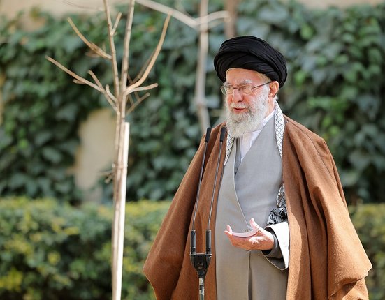Ayatollah_Khamenei_Planting_saplings_on_Iran’s_National_Tree_Planting_Day_(16)