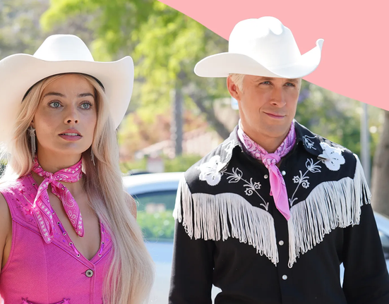 Margot Robbie a Ryan Gosling ve filmu Barbie.