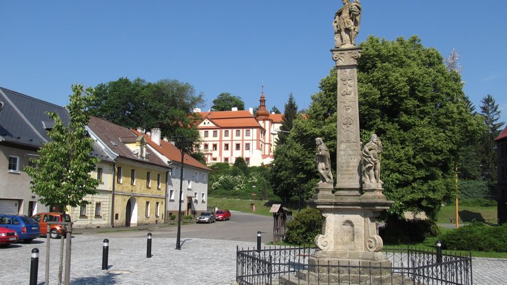 size3-17461951276595-231-stat-opet-neuspel-s-prodejem-bezdruzickeho-zamku-po-odsouzenem-podnikateli