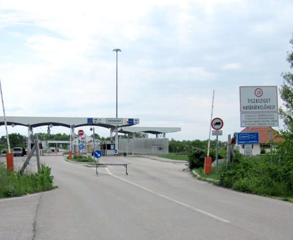 Hraniční přechod na maďarsko-srbské hranici.