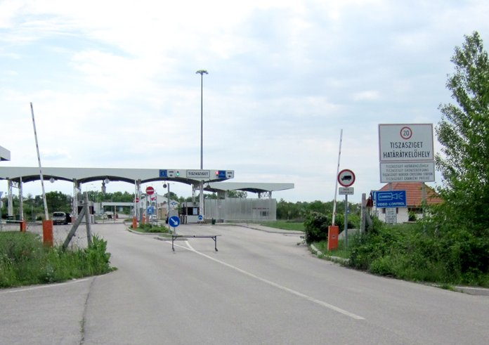 Hraniční přechod na maďarsko-srbské hranici.