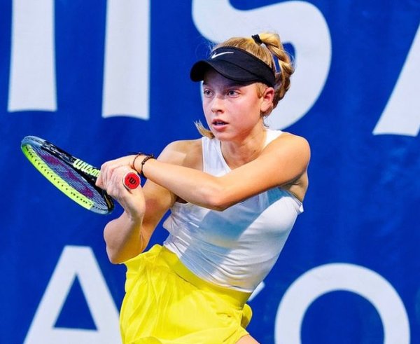 Česká naděje Brenda Fruhvirtová.