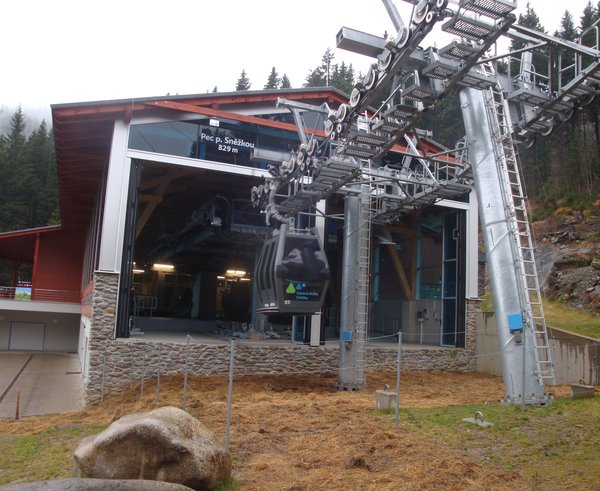 Cableway_to_Sniezka_A_532