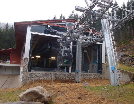 Cableway_to_Sniezka_A_532