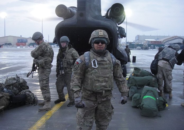 Calif._Guard_medic_assists_stabbed_woman_120124-N-ZZ999-002