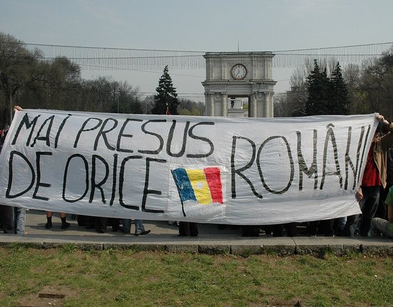 Chisinau_riot_2009-04-07_20