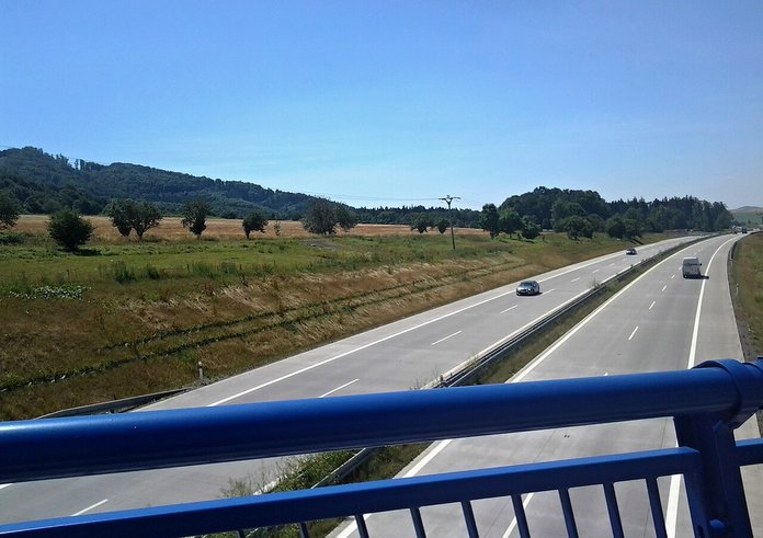 Chlebovice,_dálnice_-_panoramio