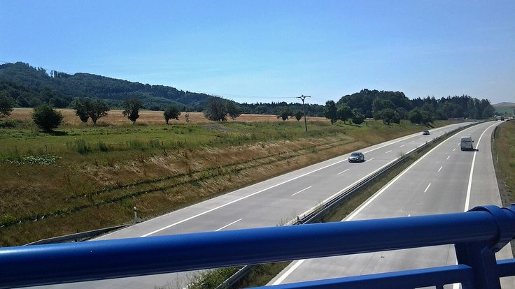 Chlebovice,_dálnice_-_panoramio