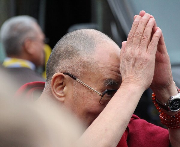 Dalai_Lama_besøker_Stortinget_(13957027277)