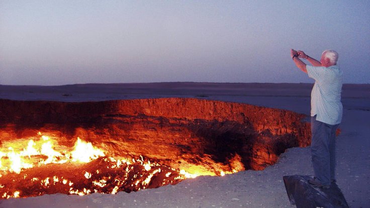 Darvaza_Gas_Crater