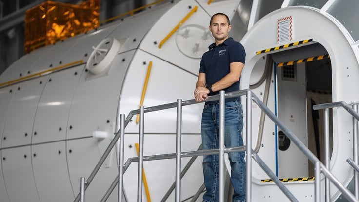 Český armádní pilot a astronaut Aleš Svoboda